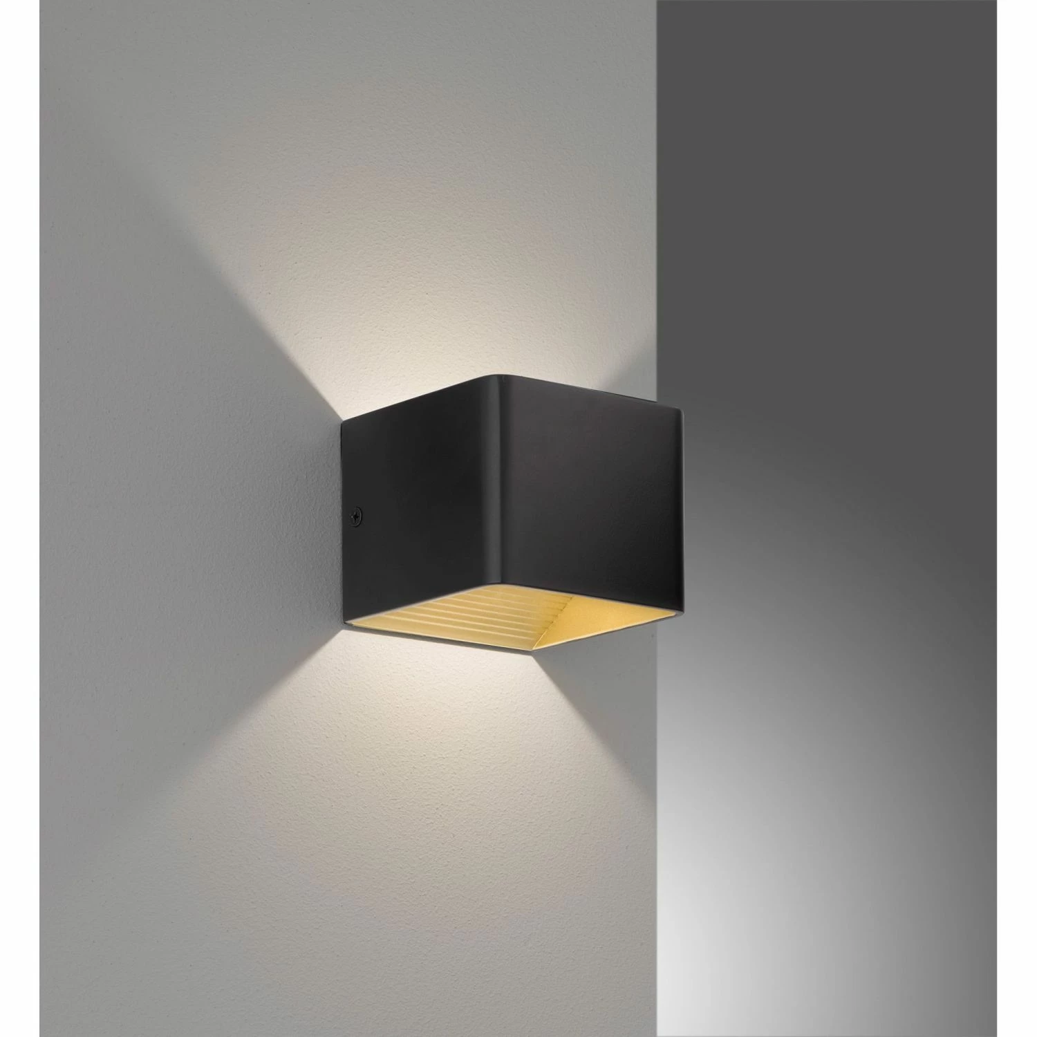 Fischer & Honsel Up and Downlight LED Wandleuchte matt eckige Wandlampe schwarz gold 10 x 8 cm 1 Fischer & Honsel Up and Downlight LED Wandleuchte matt eckige Wandlampe schwarz gold 10 x 8 cm