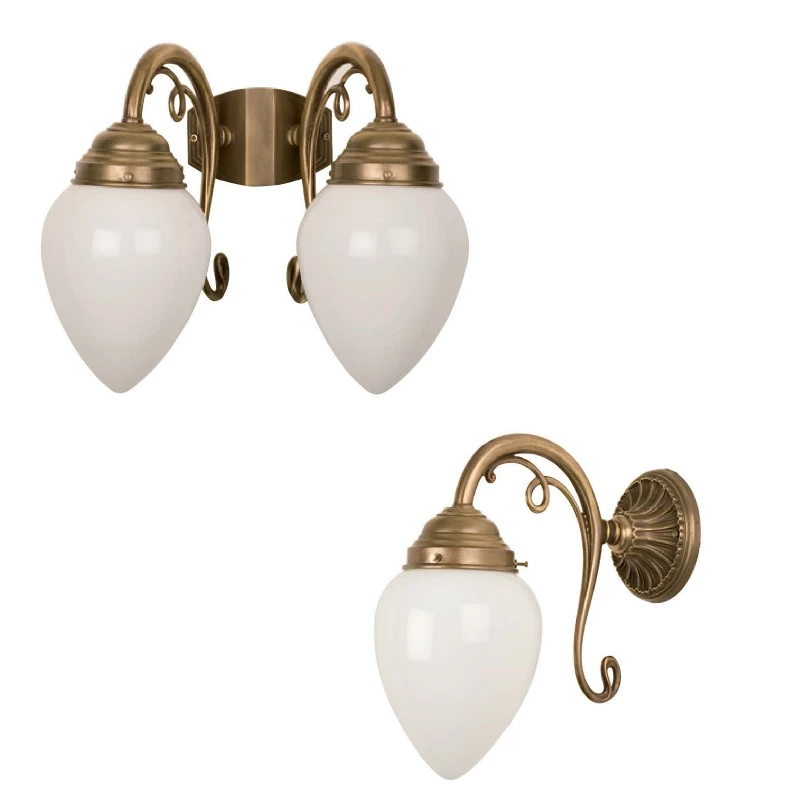 Berliner Messinglampen Berliner-Messing-Wandleuchte mit geschlossenem Opalglas Ø 14cm ein- oder zweiflammig 1 Berliner Messinglampen Berliner-Messing-Wandleuchte mit geschlossenem Opalglas Ø 14cm ein- oder zweiflammig