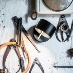 Domus Wandleuchte Frits pur, Holz und Aluminiumschrim