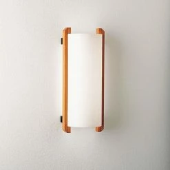 DOMUS Wandlampe in schlichter Eleganz von Domus