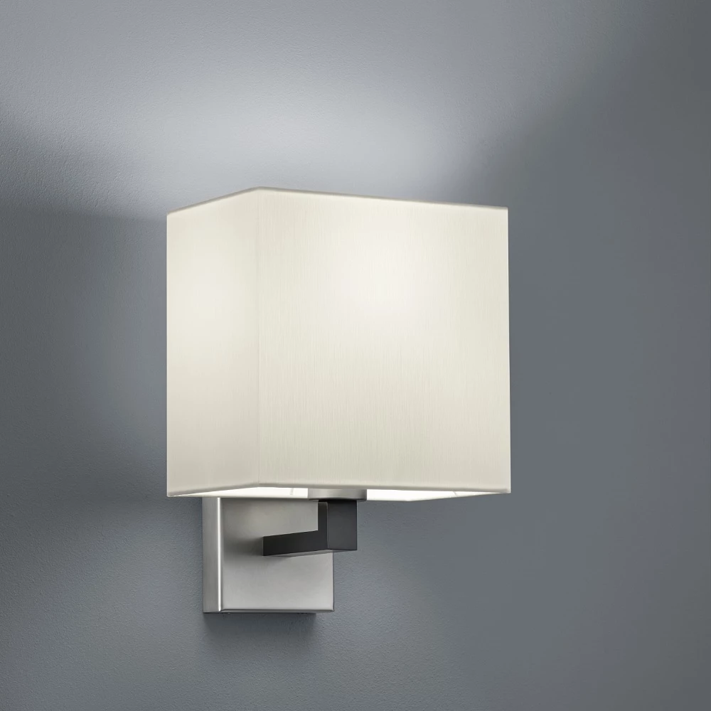 Herbert Schmidt Wandleuchte Cube mit Stoffschirm in Weiß 1 Herbert Schmidt Wandleuchte Cube mit Stoffschirm in Weiß