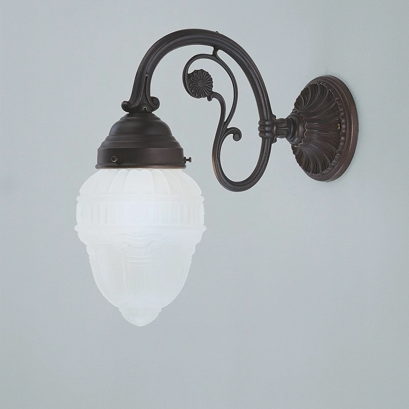 Berliner Messinglampen Wandleuchte im Jugendstil in Messing-Antik mit dekorativem Glas 1 Berliner Messinglampen Wandleuchte im Jugendstil in Messing-Antik mit dekorativem Glas