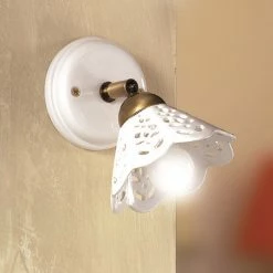 LHG Lights Wandleuchte im Landhausstil - Keramik-Lampenschirm - Messingfarbig - 1-flammig