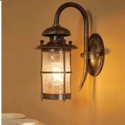 Robers Leuchten Wandleuchte mit Blasglas, Schmiedearbeit