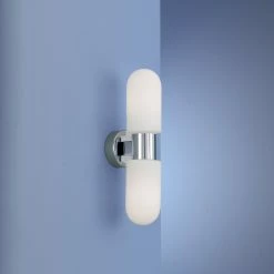 Böhmer Leuchten Wandleuchte mit Ober- und Unterlicht in Chrom mit mattem Opalglas - optimale Badbeleuchtung