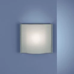 Böhmer Leuchten Wandleuchte mit satiniertem Glas