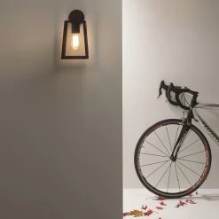 Illumina Astro Lighting Wandleuchte in Nickel poliert oder Schwarz, Klarglas, IP23