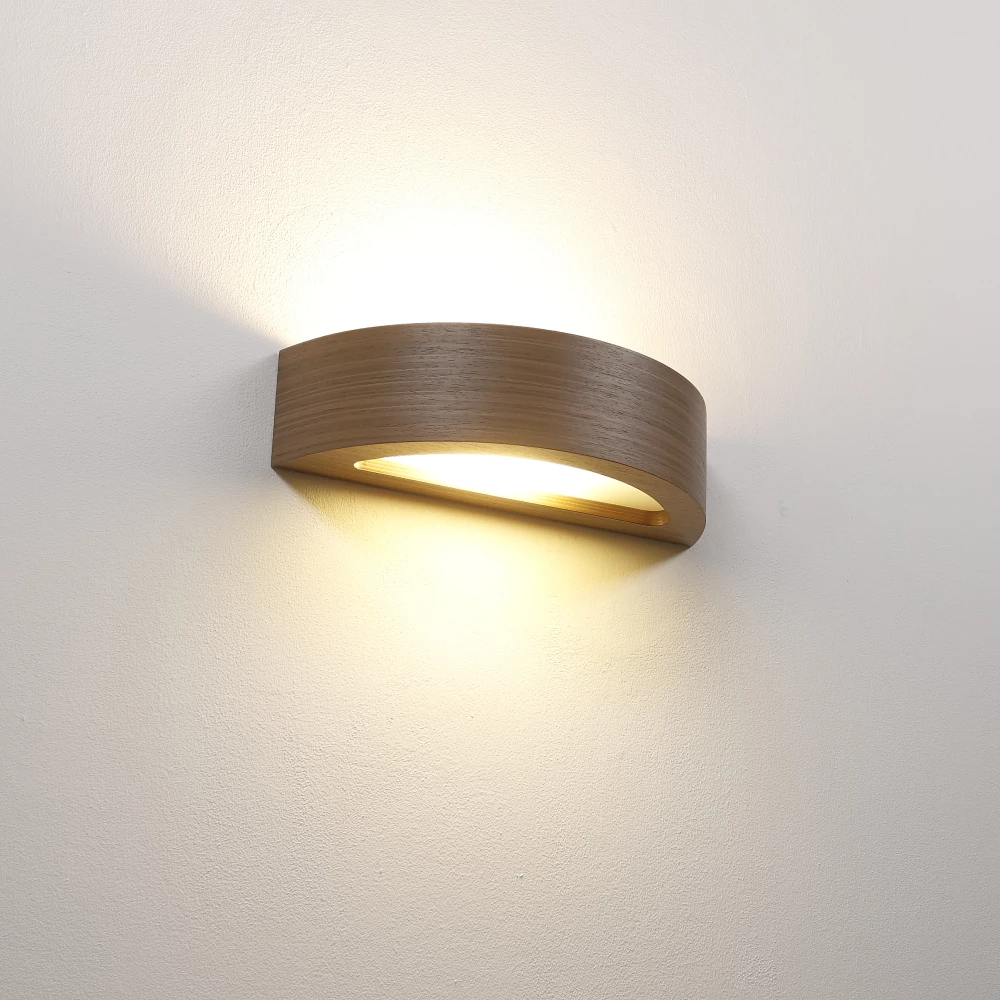 Cleoni Wandleuchte, Furnierholz, Eiche, indirektes Licht, Glasscheibe 1 Cleoni Wandleuchte, Furnierholz, Eiche, indirektes Licht, Glasscheibe