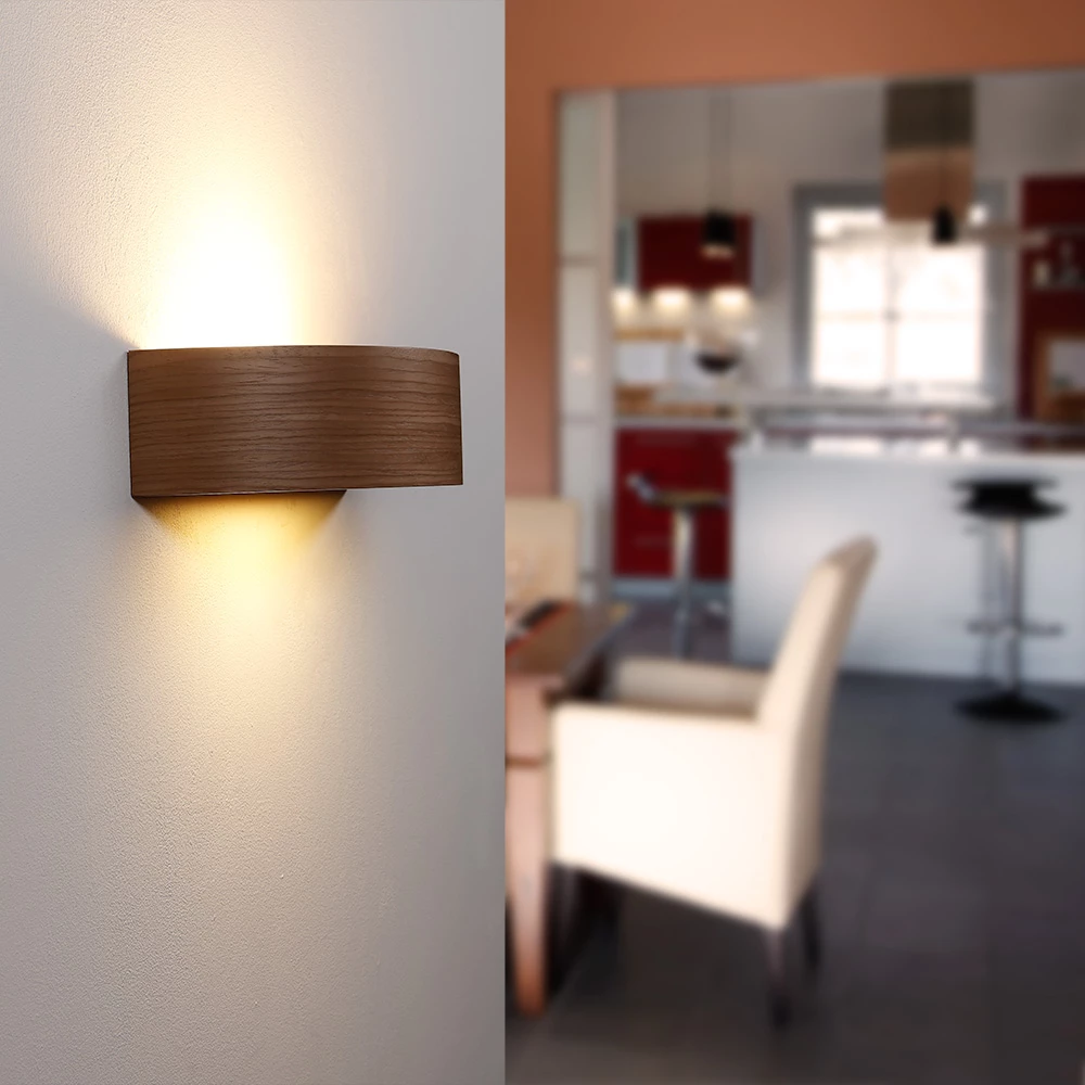 Cleoni Wandleuchte, Nussbaum hell, Furnierholz, Up&Down 3 Cleoni Wandleuchte, Nussbaum hell, Furnierholz, Up&Down – Bild 3