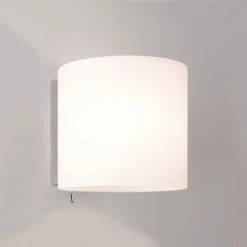 Illumina Astro Lighting Wandleuchte, rund, Glas weiß, schlicht, Direktschalter, LED einsetzbar