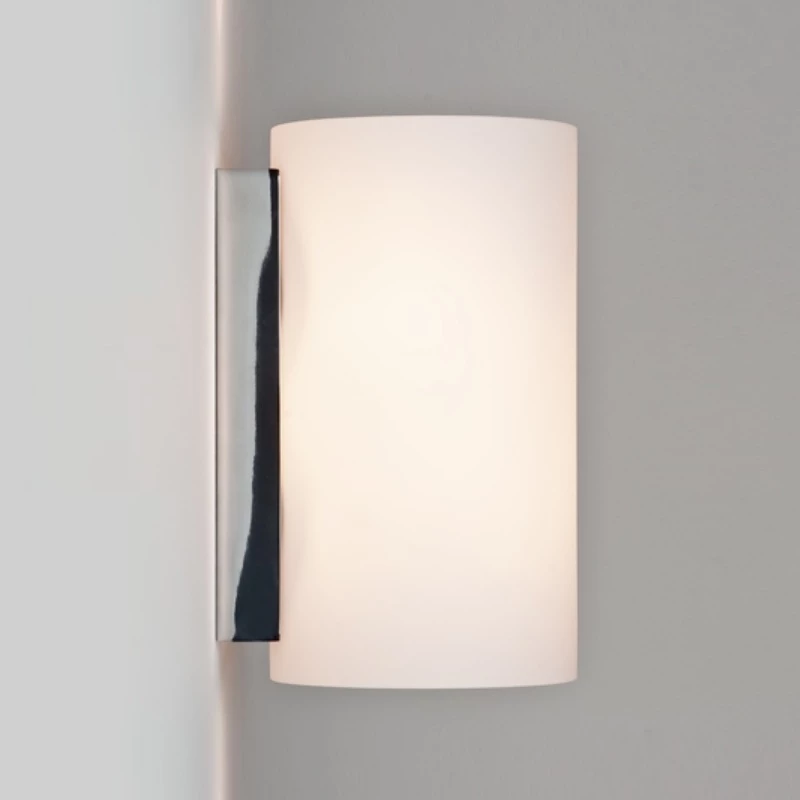 Illumina Astro Lighting Zylinderförmige Wandleuchte mit weißem Glas in 2 Größen 2 Illumina Astro Lighting Zylinderförmige Wandleuchte mit weißem Glas in 2 Größen – Bild 2