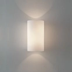 Illumina Astro Lighting Zylinderförmige Wandleuchte mit weißem Glas in 2 Größen